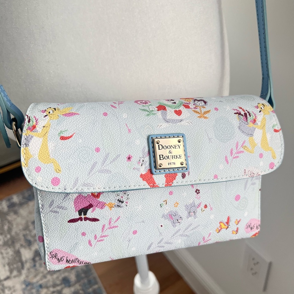 NWOT Dooney & Bourke Disney Rabbits Small Crossbody Bag – Rare & Adorable